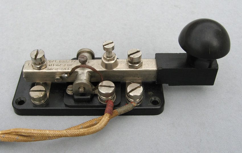 WT 8 amp No.2 Mk II telegraph key