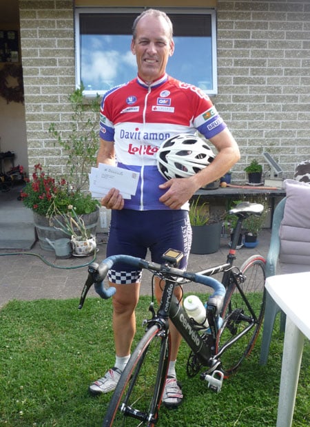 Gerard ZL2GVA prepares to deliver radiograms on his bicycle in Blenheim in 2021